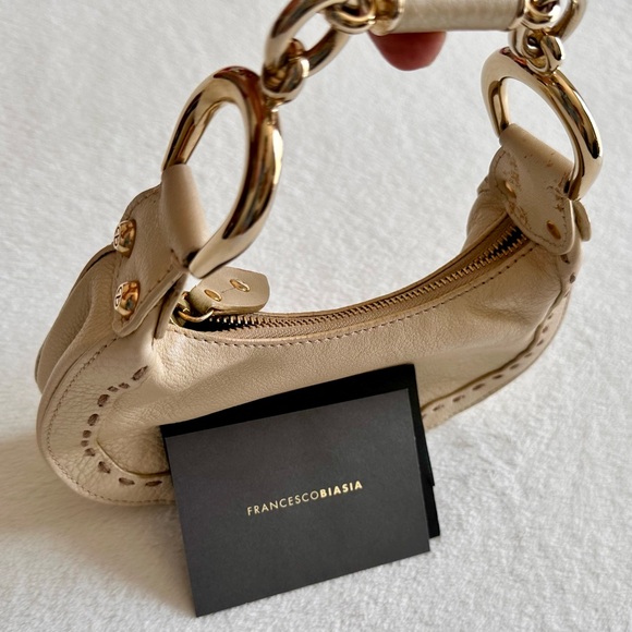 Francesco Biasia Half Moon Mini Bag in Gold horsebit - Picture 3 of 8